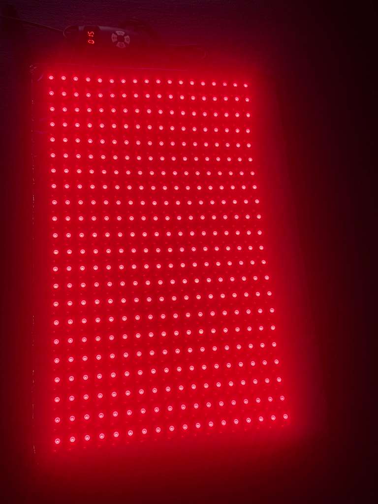 Medium Red Light Pad for Pain Relief & Recovery | 16" x 11" | 1088 LEDs